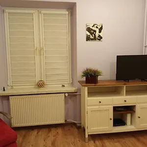 Apartamento Eliot, Varsovia